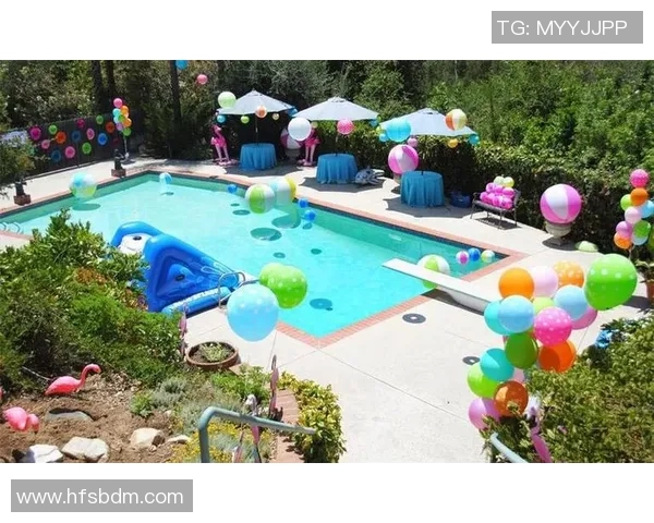 夏日狂欢泳池派对尽情享受清凉与热情融合的完美时光 夏日狂欢泳池派对尽情享受清凉与热情融合的完美时光